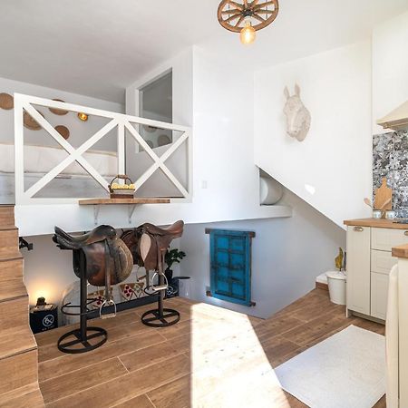 Casa Estabulo- Cozy Rustic Farmhouse Estômbar المظهر الخارجي الصورة
