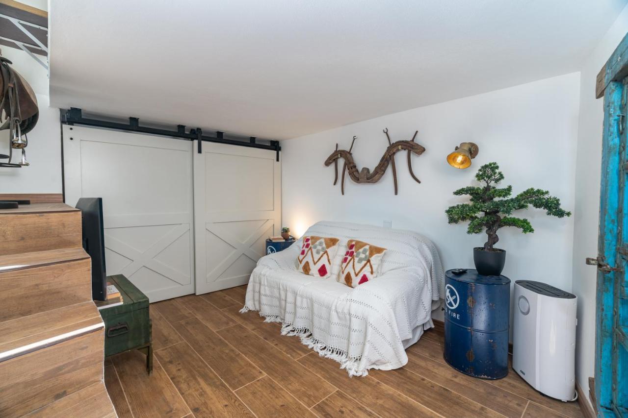 Casa Estabulo- Cozy Rustic Farmhouse Estômbar المظهر الخارجي الصورة